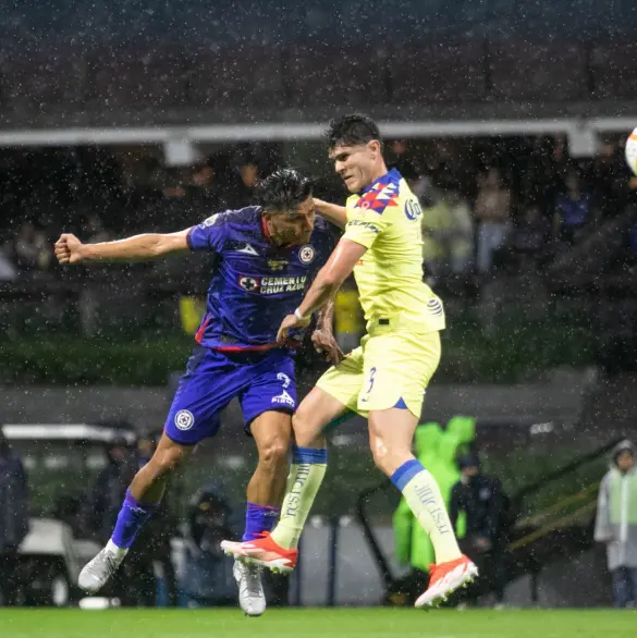 Israel Reyes manda indirecta a Cruz Azul