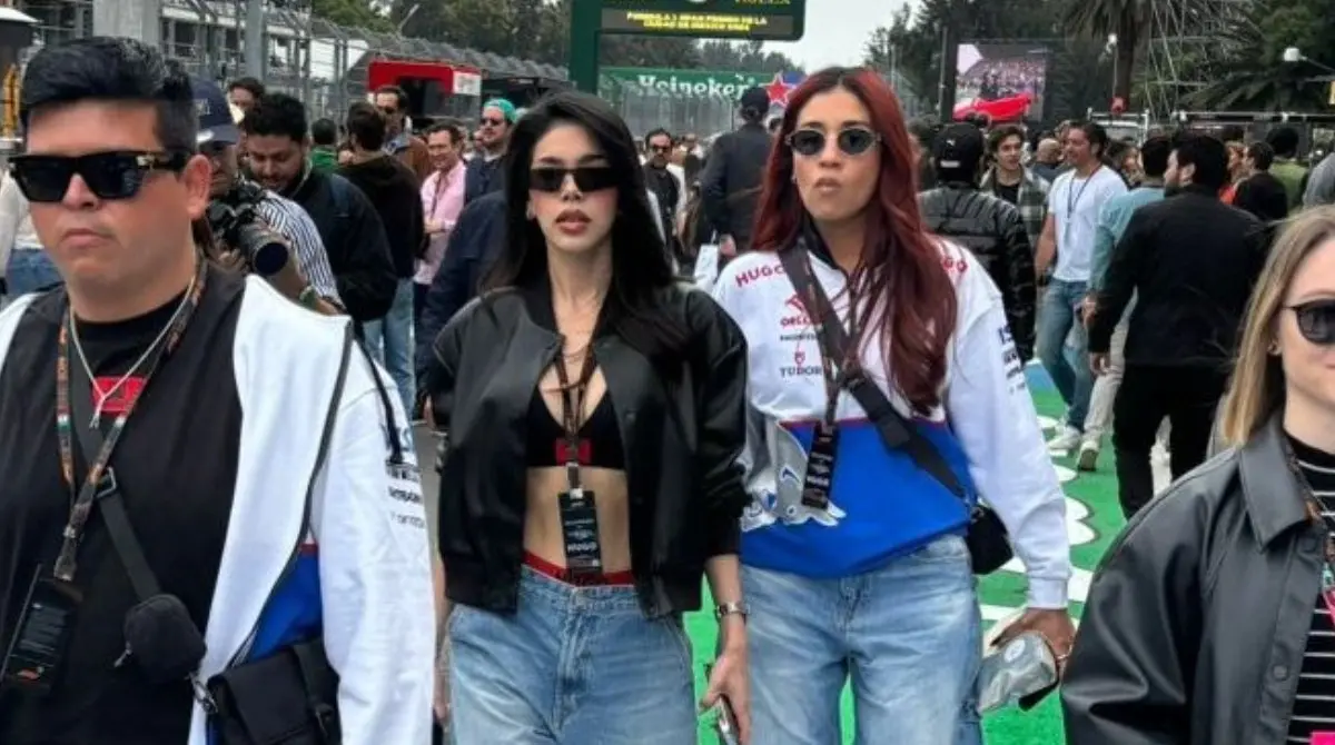 Kenia Os fue otra de las personalidades que se dio cita en el Autódromo Hermanos Rodríguez.