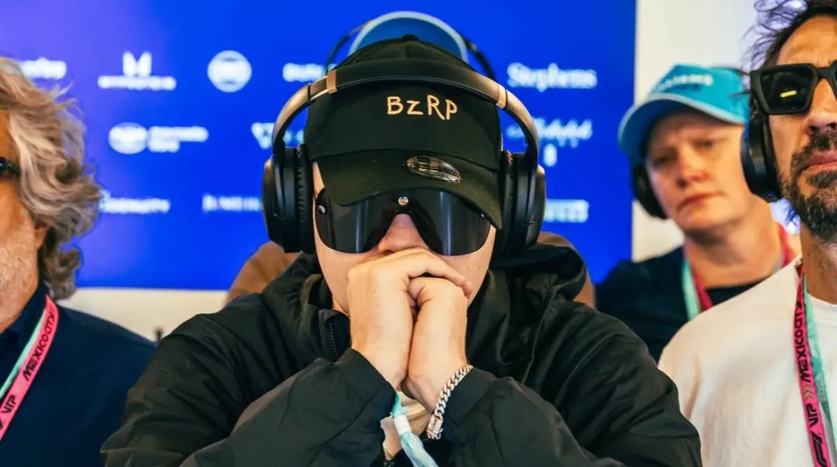 Bizarrap asistió para apoyar a Colapinto.