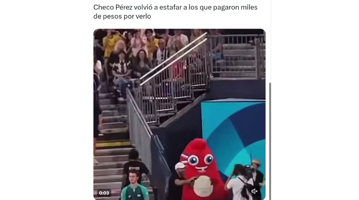 El piloto mexicano no pudo tener una buena carrera