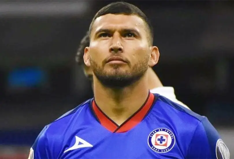 Juan Escobar ha tenido un gran cambio f&iacute;sico tras permanecer lejos de las canchas por problemas card&iacute;acos