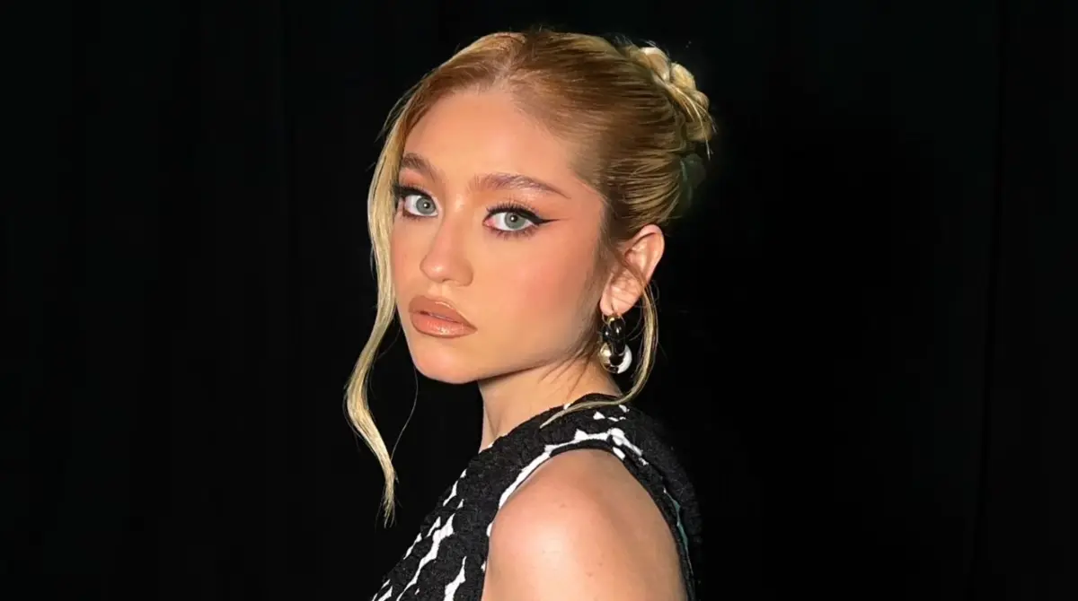 Karol Sevilla está próxima a cumplir 25 años; es una joven mexicana nacida en la Ciudad de México el 9 de noviembre de 1999.