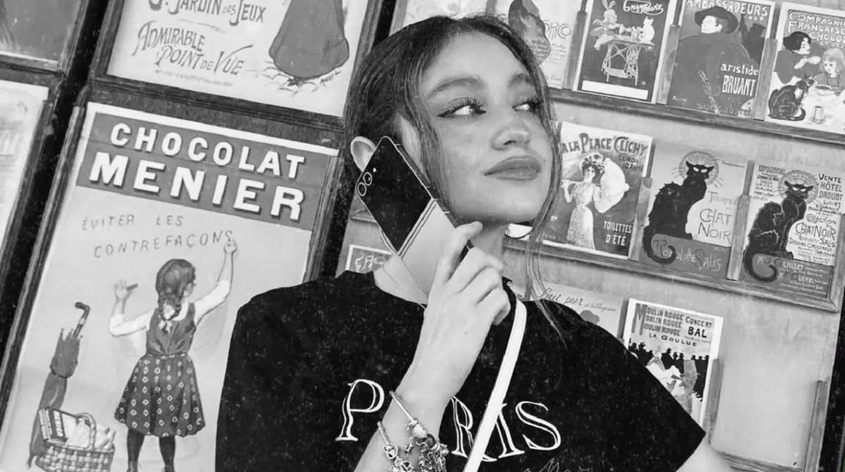 La actriz mexicana confirmó que se encuentra plena en el ámbito del amor al estar en medio de una relación.