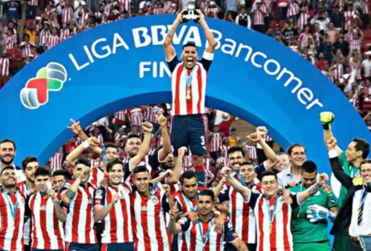 Chivas busca volver a coronarse campeón y para ello buscarán a dos futbolistas