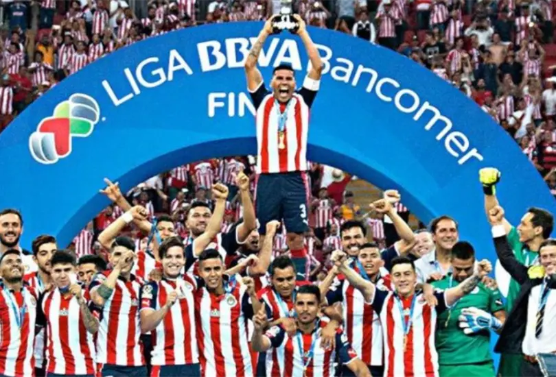 Chivas busca volver a coronarse campe&oacute;n y para ello buscar&aacute;n a dos futbolistas