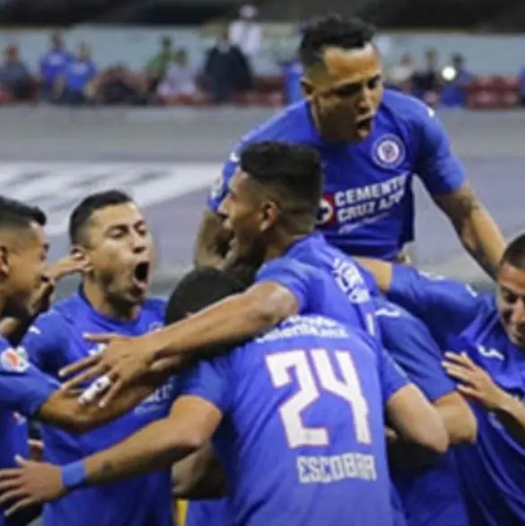 Ex de Cruz Azul exhibe a directivos por pedirle dinero para jugar