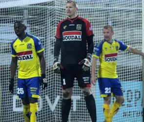 Gigantes del césped: Los siete futbolistas más altos del mundo