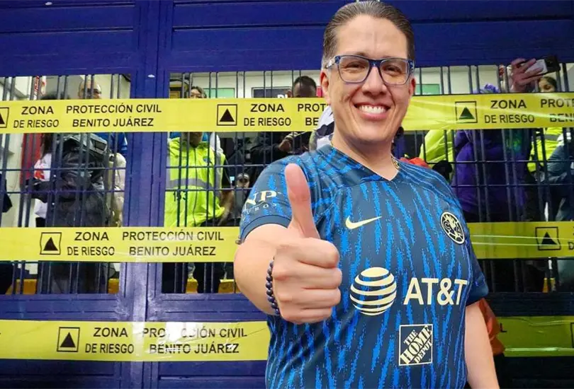 El alcalde de Benito Ju&aacute;rez, Luis Mendoza, es un fan&aacute;tico del Am&eacute;rica.