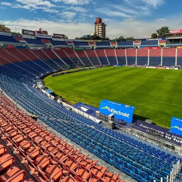 Estadio Ciudad de los Deportes rompe el silencio tras su clausura