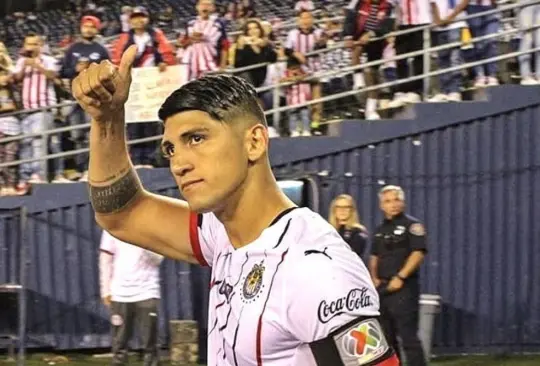 Alan Pulido señaló a Ricardo Peláez como el culpable de su salida de Chivas