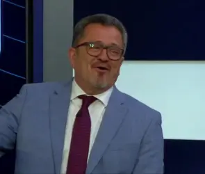 Fox Sports: Carlos Hermosillo se alburea en vivo (VIDEO)