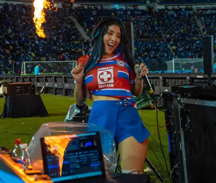 FOTOS: Ella es Shei DJ, la popular aficionada de Cruz Azul