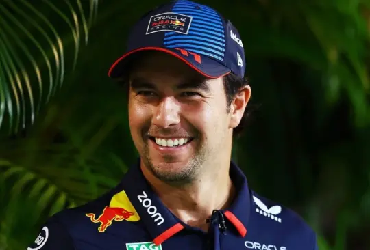 Checo P&eacute;rez permanecer&iacute;a en Red Bull para la temporada 2025