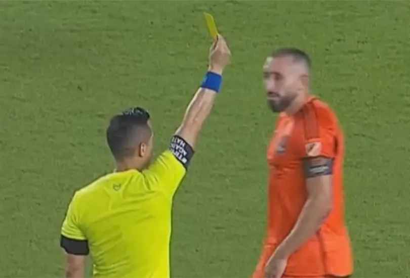 H&eacute;ctor Herrera ya fue castigado por su comportamiento antideportivo.