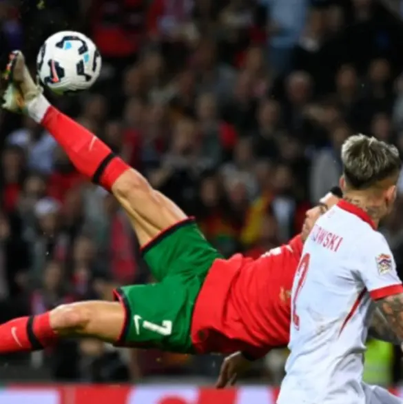 Cristiano Ronaldo marca GOLAZO de chilena vs Polonia (VIDEO)