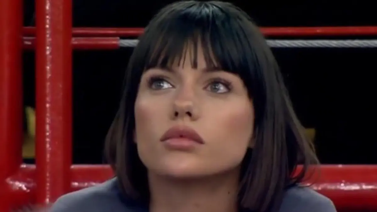 Marigona es una aficionada del Olympiakos que se hizo viral durante un juego de la Euroliga (basquetbol) contra el Asvel.