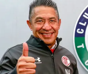 Nacho Ambriz es candidato para dirigir una selección nacional