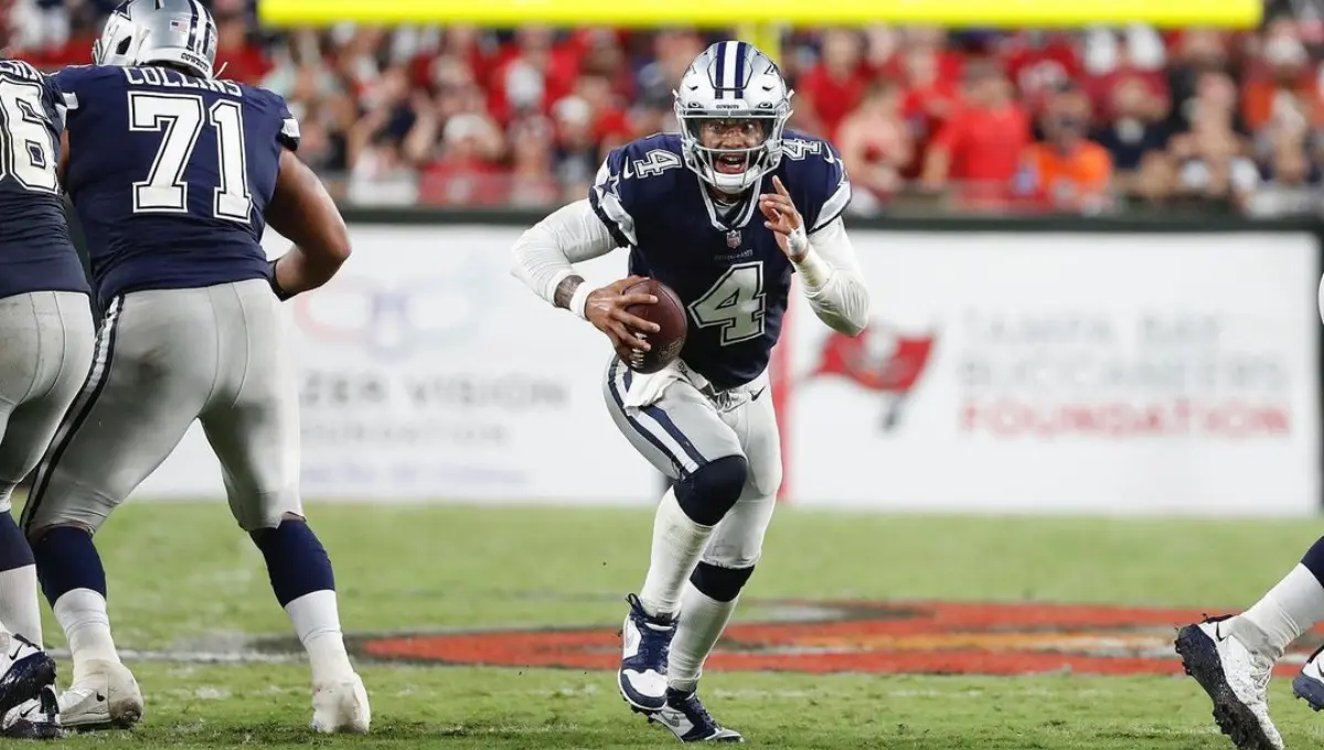  Dak Prescott firmó un contrato a largo plazo con los Cowboys antes del comienzo de esta temporada 