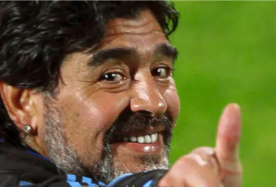 La figura del Maradona sigue siendo un símbolo de la pasión y el talento futbolístico, y su legado perdurará por siempre