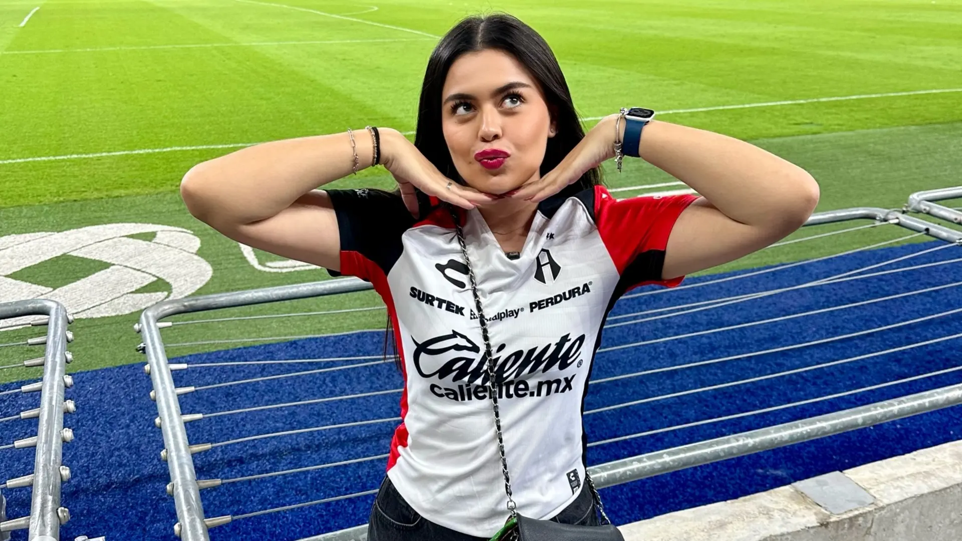 Pese a que no es considerado tan popular, es reconocido como un gran rival, más por sus éxitos recientes.