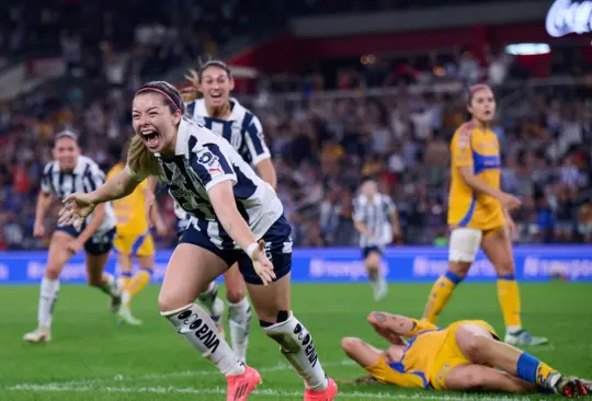 Katty Martínez salvó a las Rayadas ante su exequipo, Tigres Femenil.