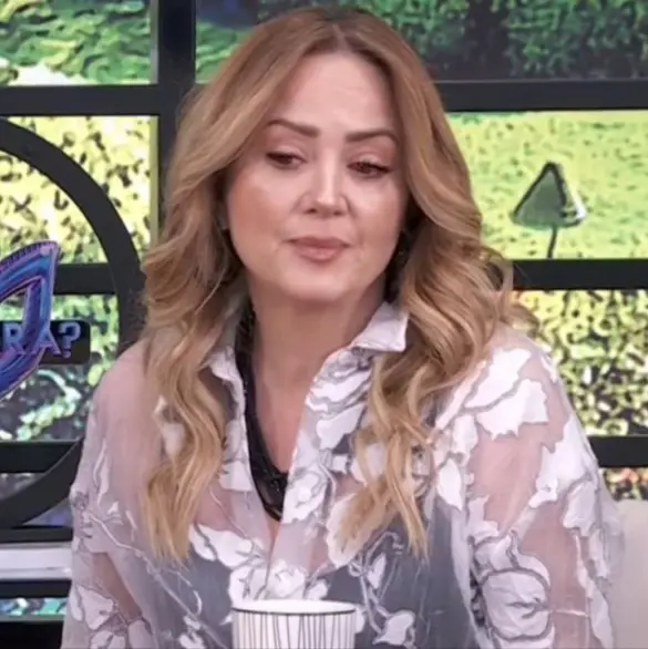 Andrea Legarreta rompe en llanto en Hoy por su exsuegra