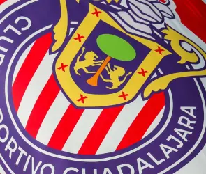 Chivas anuncia a su nuevo técnico para 2025