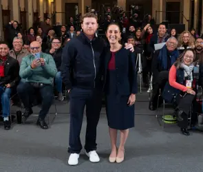 La razón por la que Canelo Álvarez sorprendió a Sheinbaum