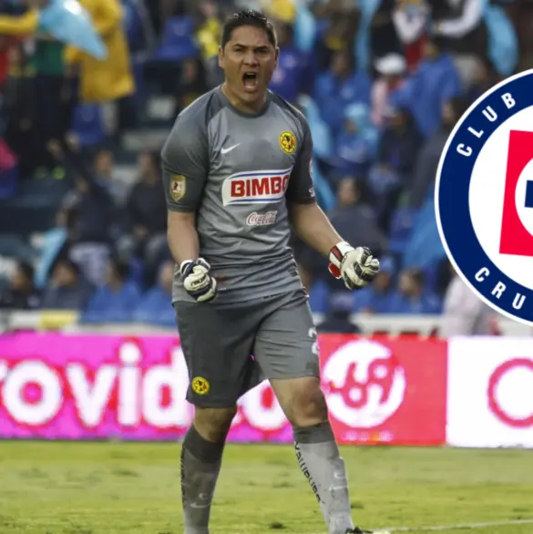 Afición de Cruz Azul tunde a Moisés Muñoz