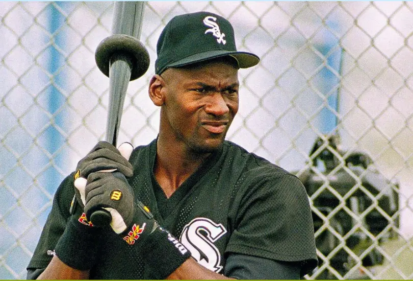 Michael Jordan participó en varios juegos con el equipo de ligas menores de Chicago Sox Michael Jordan participó en varios juegos con el equipo de ligas menores de Chicago Sox