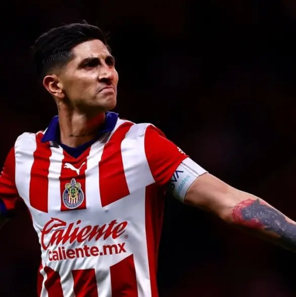 Pocho Guzmán rompe el silencio tras rumores sobre su salida de Chivas