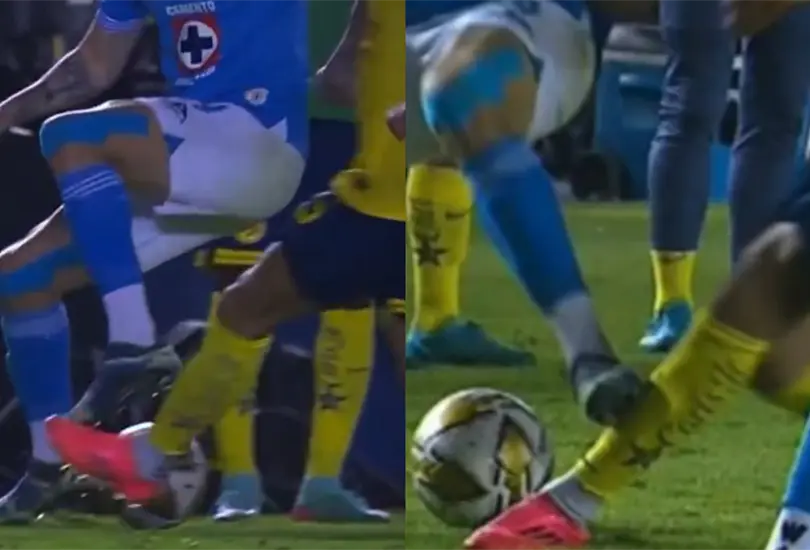 Los aficionados del América mostraron su descontento con la decisión del VAR Los aficionados del América mostraron su descontento con la decisión del VAR