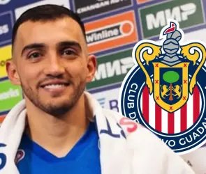 La pista que pondría a Luis Chávez como refuerzo de Chivas