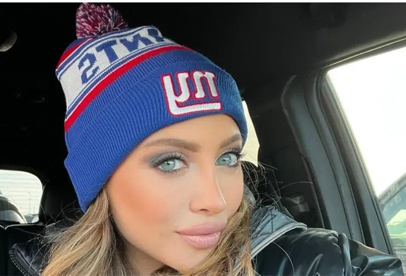 La modelo justificó su acción señalando que quería cumplir un pedido especial y agregó que estar topless es legal en Nueva York La modelo justificó su acción señalando que quería cumplir un pedido especial y agregó que estar topless es legal en Nueva York