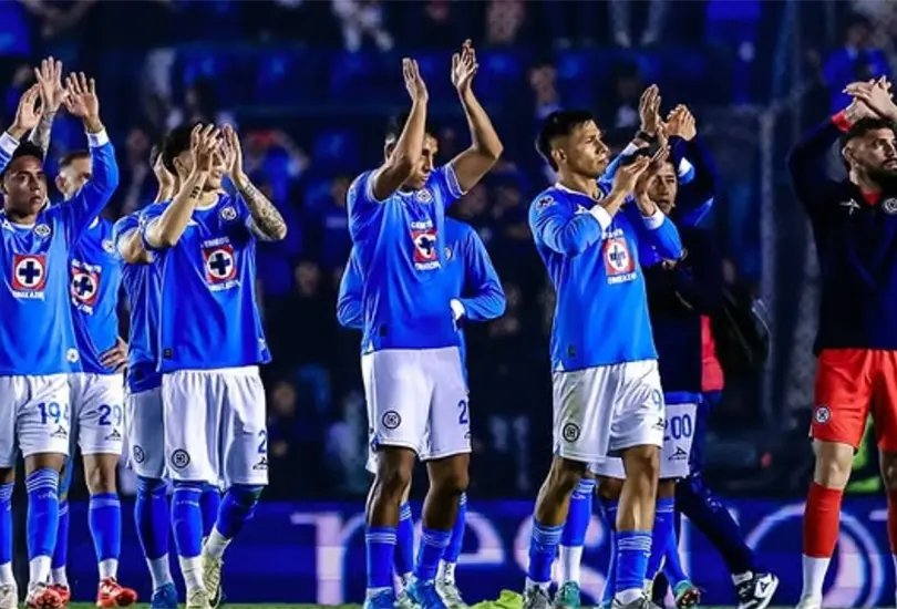 Cruz Azul eval&uacute;a cambiarse de estadio despu&eacute;s de lo sucedido en zona mixta