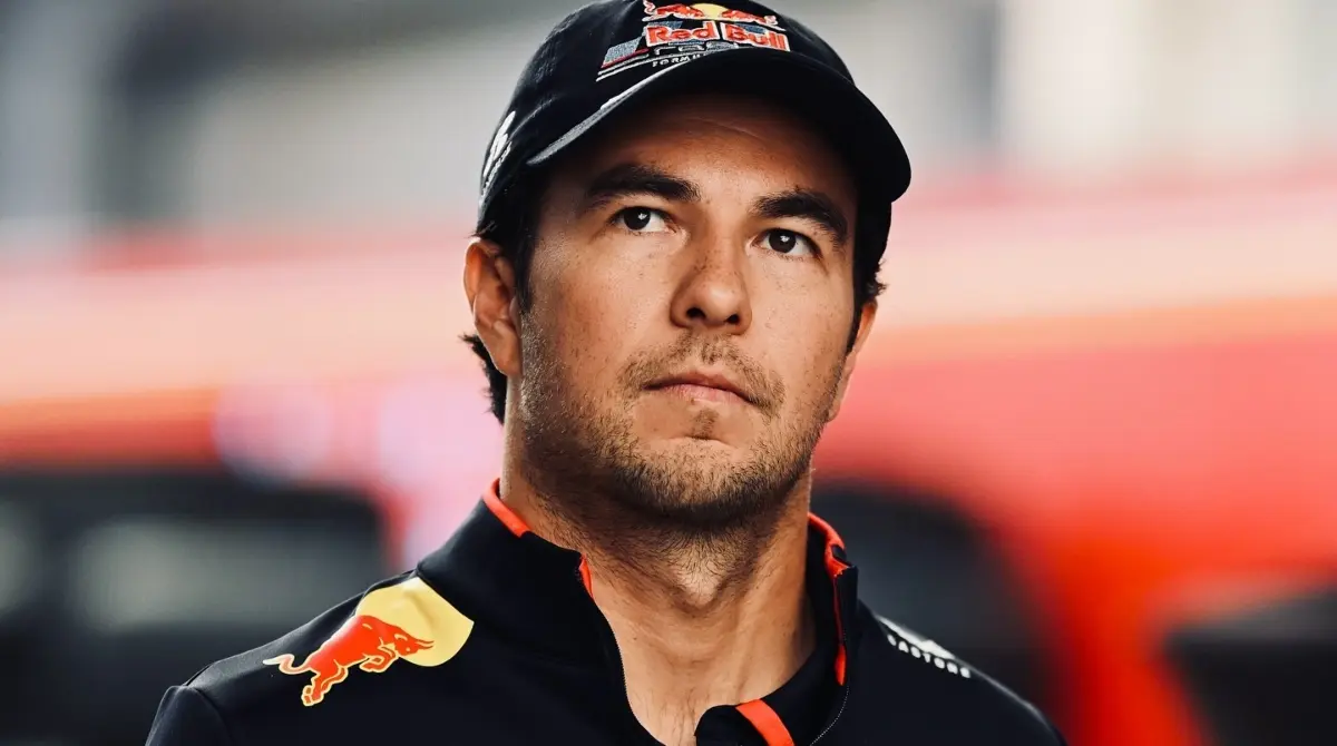  La salida de Checo Pérez podría tener complicaciones debido a su contrato 