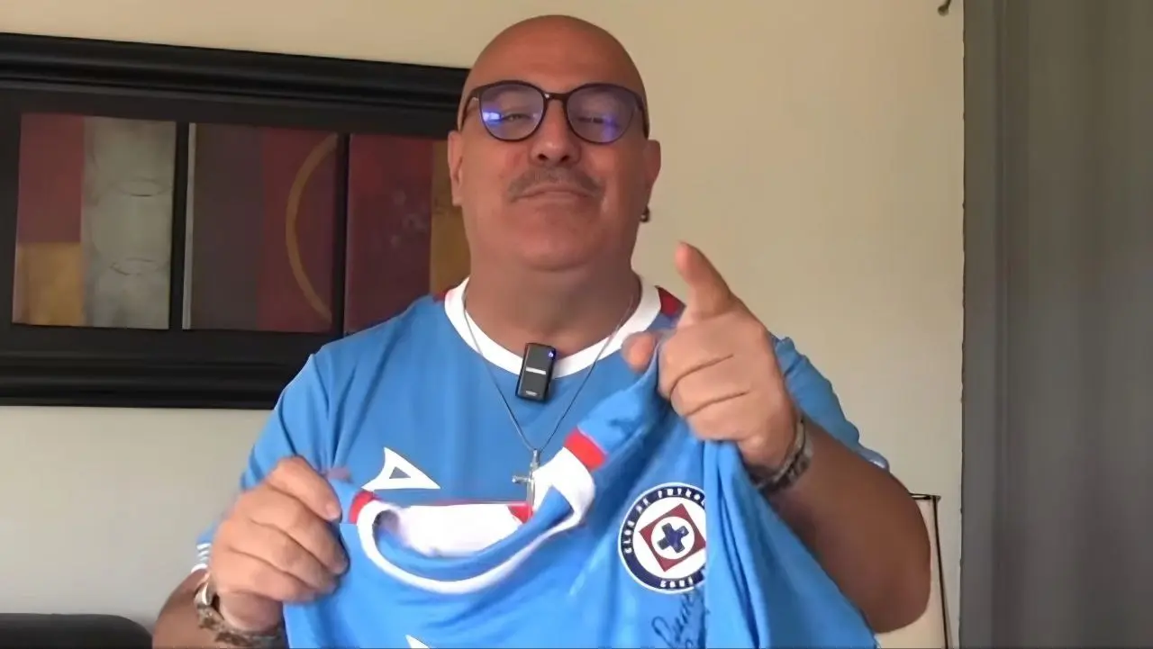 Casasola es un ferviente aficionado a la Máquina. Casasola es un ferviente aficionado a la Máquina.