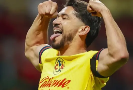 Henry Martín festejando con América