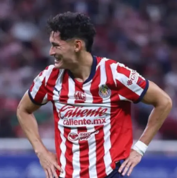 Exhiben al Chiquete Orozco por malas actitudes en Chivas