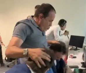 Cuauhtémoc Blanco alburea a Faitelson y La Volpe en plena transmisión