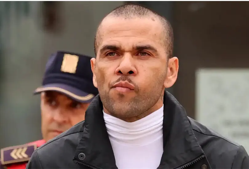 Dani Alves, durante su salida del centro penitenciario Brians 2, Barcelona