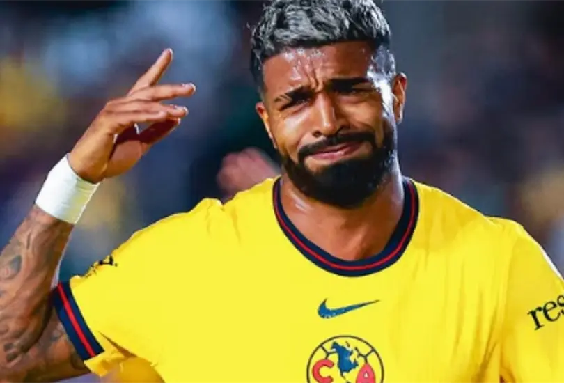 Rodrigo Aguirre celebrando gol con Am&eacute;rica