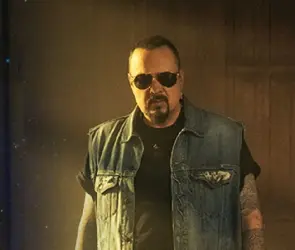 Pepe Aguilar exigiría millonaria multa de quién insulte a Ángela