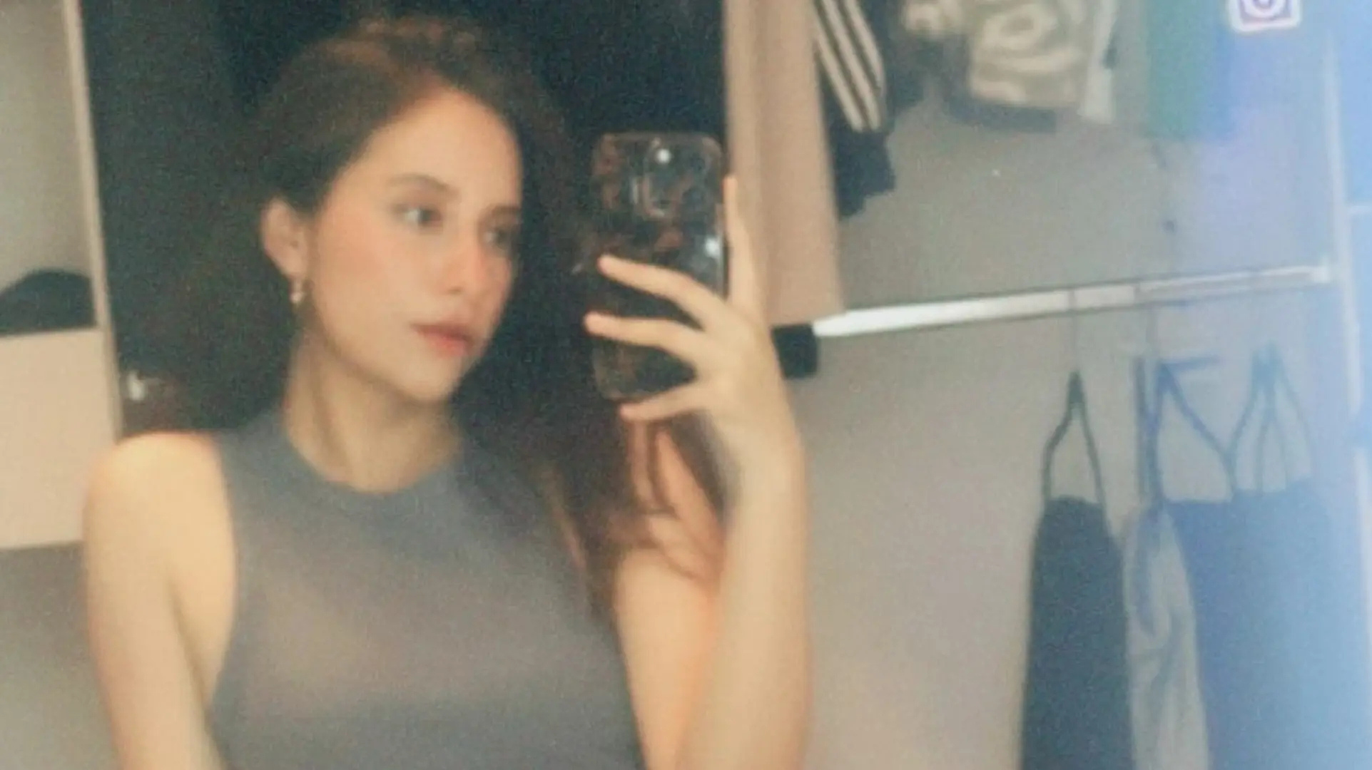 Ahora los aficionados constantemente interactúan con ella.