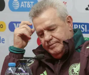 Aguirre habría renunciado al Tri y aficionados le piden que se "largue"