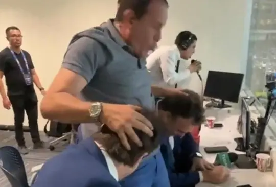 Cuauhtémoc Blanco causó polémica por su festejo.