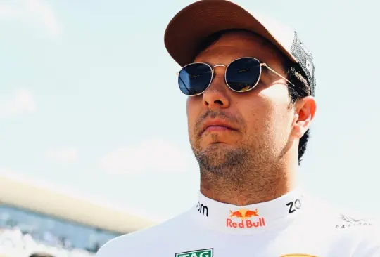 Checo Pérez se quedo sin asiento para la temporada de 2025