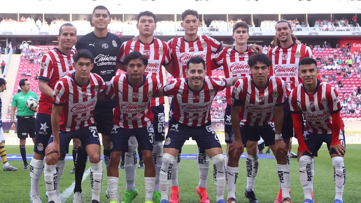  Un titular de Chivas levanta la mano para dar el salto a un grande de Europa 