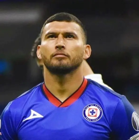 La millonada que Cruz Azul le pagará a Juan Escobar para deshacerse de él