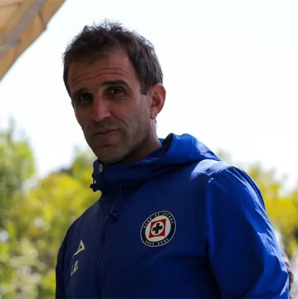 Cruz Azul: El Plan B de Iv&aacute;n Alonso en caso de no cerrar a Palavecino